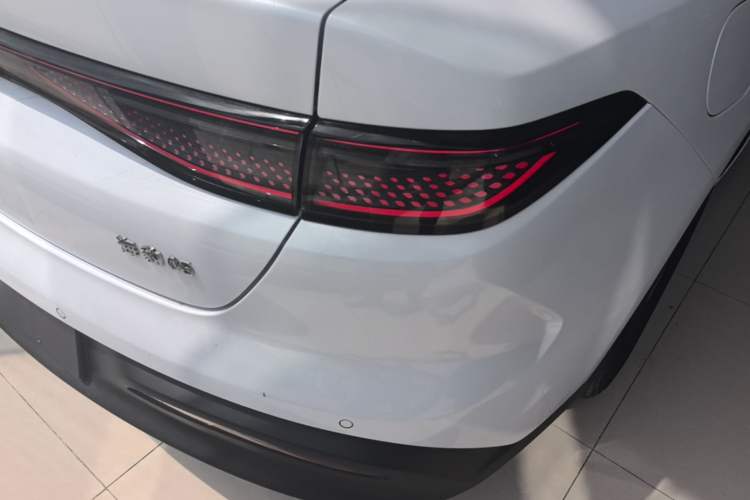 Used BYD Seal 05 DM-i 2026 DM-i 128KM Luxury Edition Right Rear Taillight