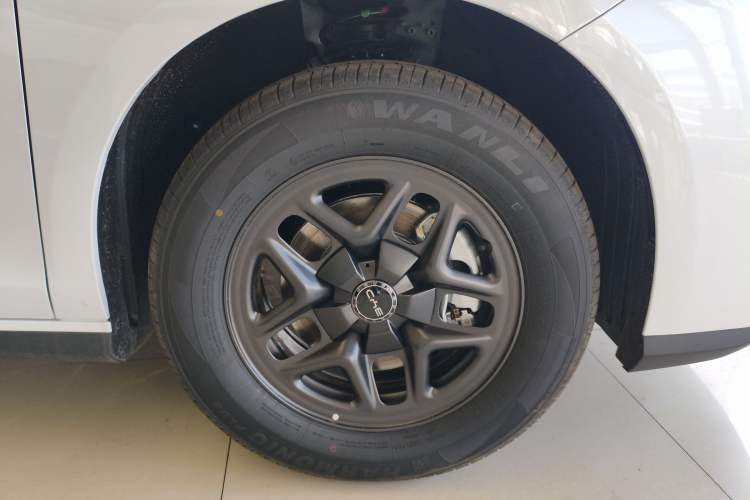 Used BYD Seal 05 DM-i 2026 DM-i 128KM Luxury Edition Right Rear Wheel Hub