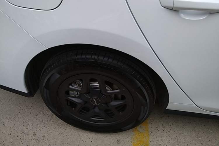 Used BYD Seal 05 DM-i 2026 DM-i 128KM Luxury Edition Right Rear Wheel Hub