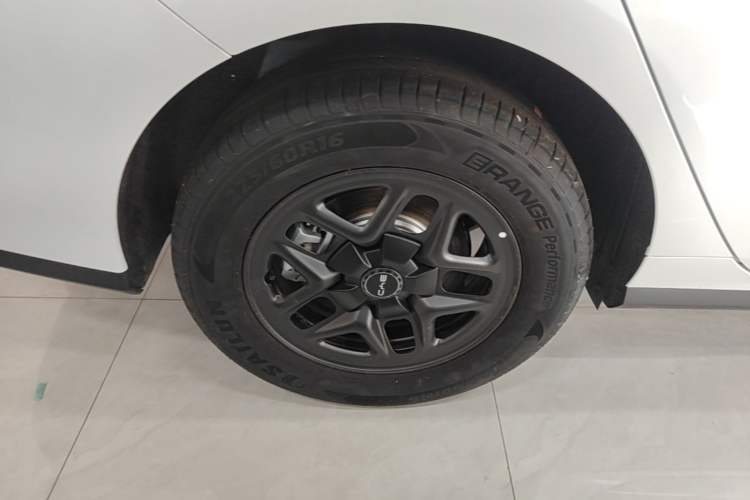 Used BYD Seal 05 DM-i 2026 DM-i 128KM Luxury Edition Right Rear Wheel Hub