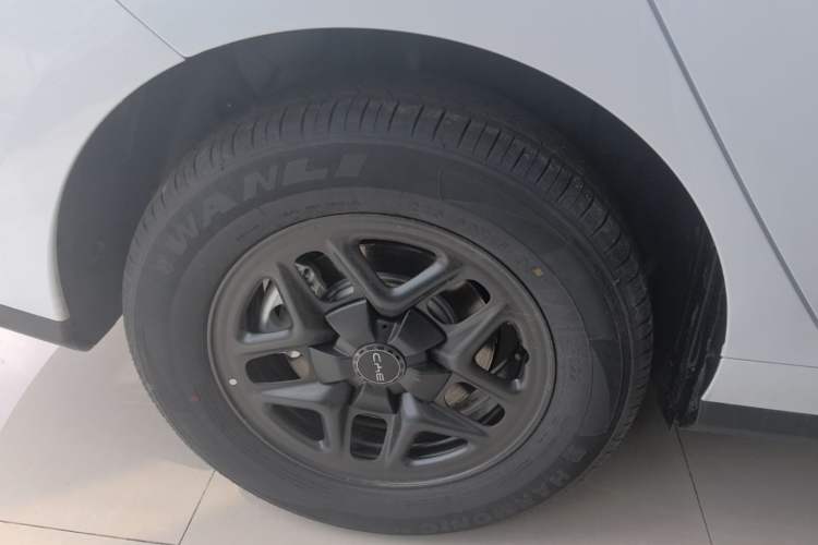 Used BYD Seal 05 DM-i 2026 DM-i 128KM Luxury Edition Right Rear Wheel Hub