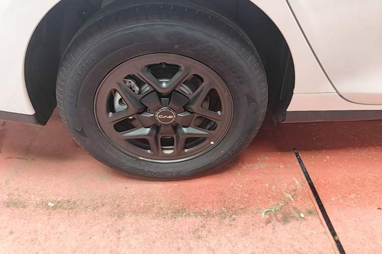 Used BYD Seal 05 DM-i 2026 DM-i 128KM Luxury Edition Right Rear Wheel Hub