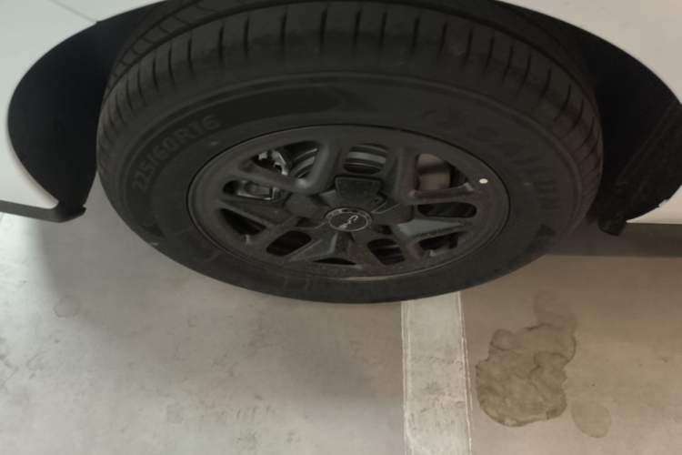 Used BYD Seal 05 DM-i 2026 DM-i 128KM Luxury Edition Right Rear Wheel Hub