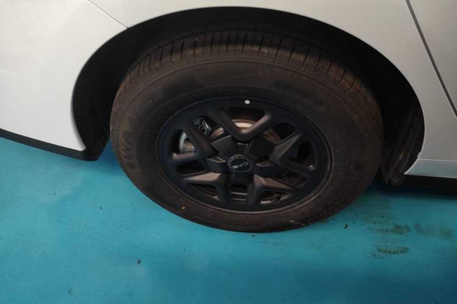 Used BYD Seal 05 DM-i 2026 DM-i 128KM Luxury Edition Right Rear Wheel Hub