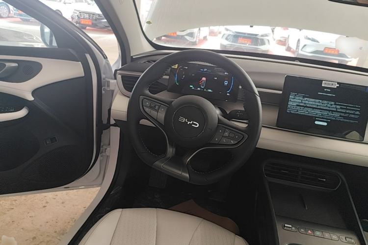 Used BYD Seal 05 DM-i 2026 DM-i 128KM Luxury Edition Steering Wheel