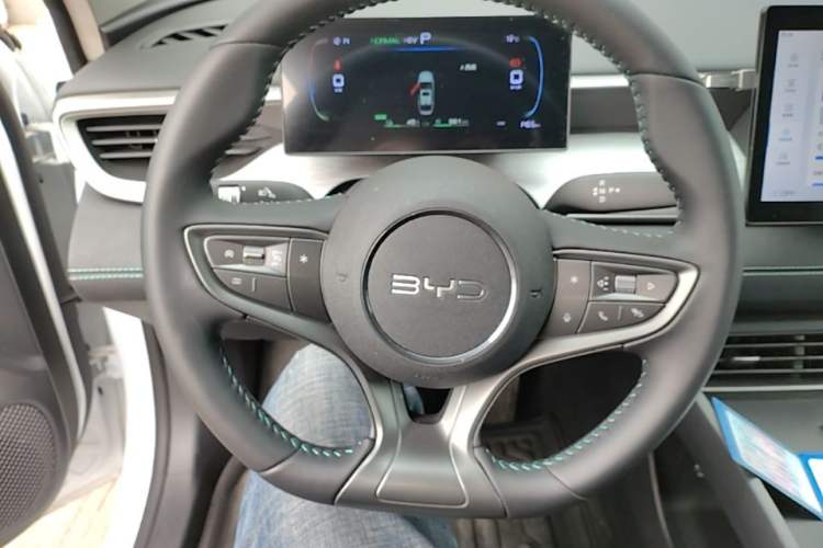 Used BYD Seal 05 DM-i 2026 DM-i 128KM Luxury Edition Steering Wheel