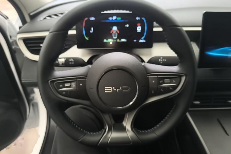 Used BYD Seal 05 DM-i 2026 Model DM-i 210KM Prestigious Version Steering Wheel