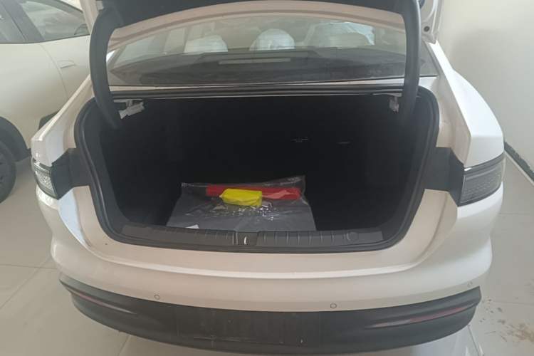 Used BYD Seal 05 DM-i 2026 DM-i 128KM Luxury Edition Trunk