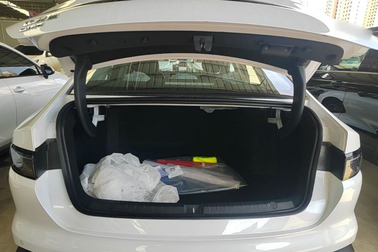 Used BYD Seal 05 DM-i 2026 DM-i 128KM Luxury Edition Trunk