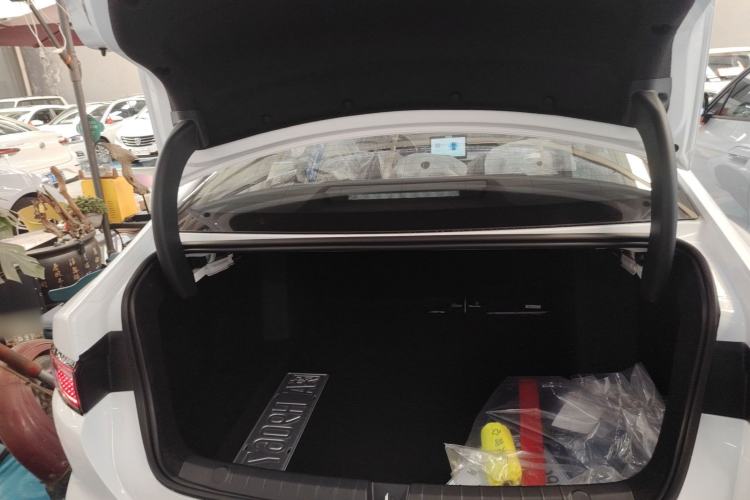 Used BYD Seal 05 DM-i 2026 DM-i 128KM Luxury Edition Trunk