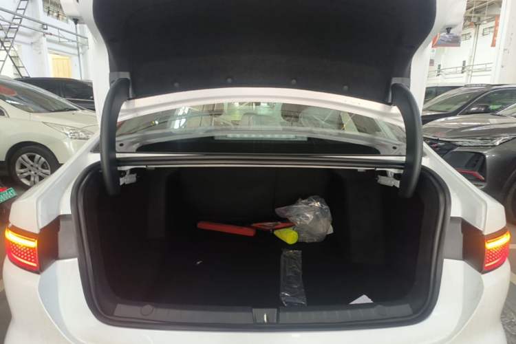 Used BYD Seal 05 DM-i 2026 DM-i 128KM Luxury Edition Trunk