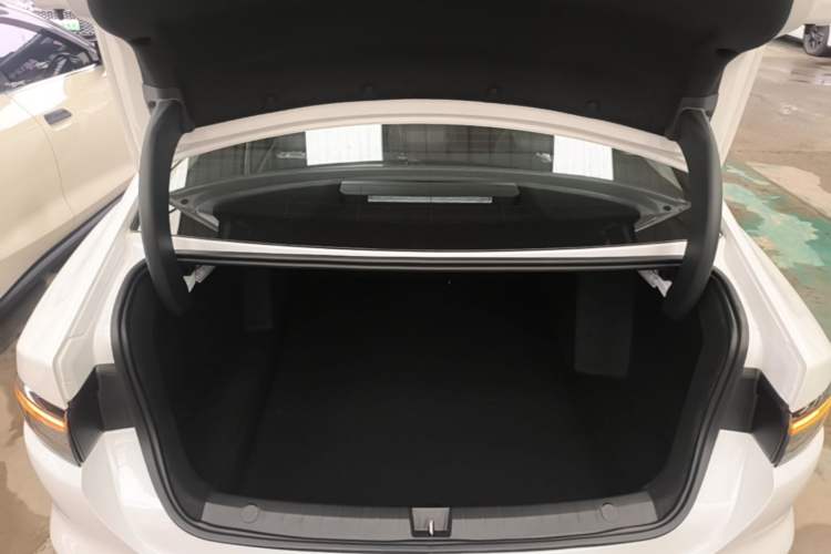 Used BYD Seal 05 DM-i 2026 Model DM-i 210KM Prestigious Version Trunk