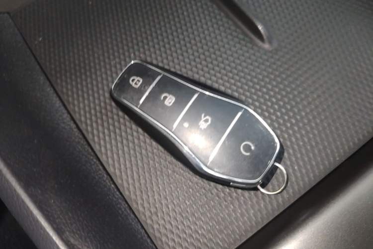 Used BYD Seal 05 DM-i 2026 Model DM-i 210KM Prestigious Version Vehicle Key