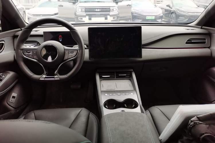 Used BYD Seal 06 DM-i Touring 2025 DM-i Touring High-End Model Center Console
