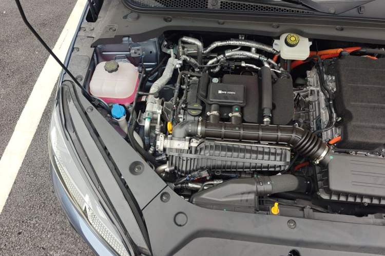 Used BYD Seal 06 DM-i Touring 2025 DM-i Touring High-End Model Engine Bay Right