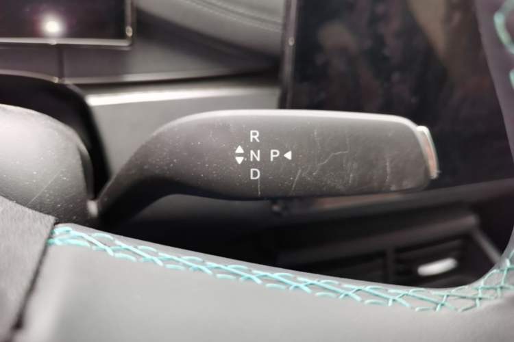 Used BYD Seal 06 DM-i Touring 2025 DM-i Touring High-End Model Gear Lever