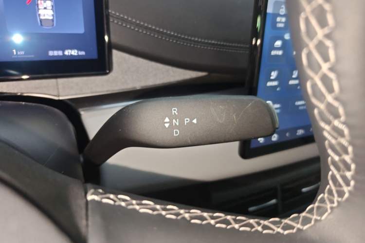 Used BYD Seal 06 DM-i Touring 2025 DM-i 80KM Prestigious Edition Gear Lever