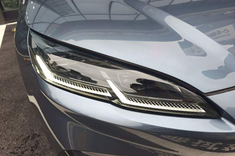 Used BYD Seal 06 DM-i Touring 2025 DM-i Touring High-End Model Right Front Headlight