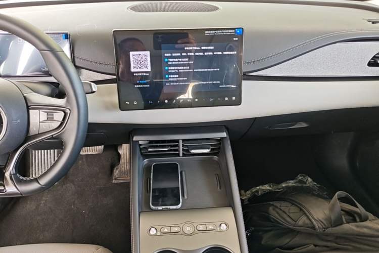 Used BYD Seal 06 DM-i Touring 2025 DM-i 80KM Prestigious Edition Audio And AC Panel