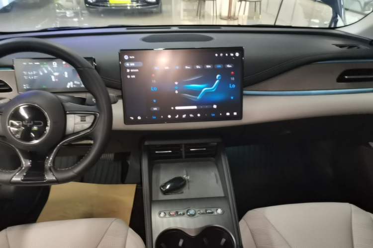 Used BYD Seal 06 DM-i Touring 2025 DM-i Touring High-End Model Audio And AC Panel
