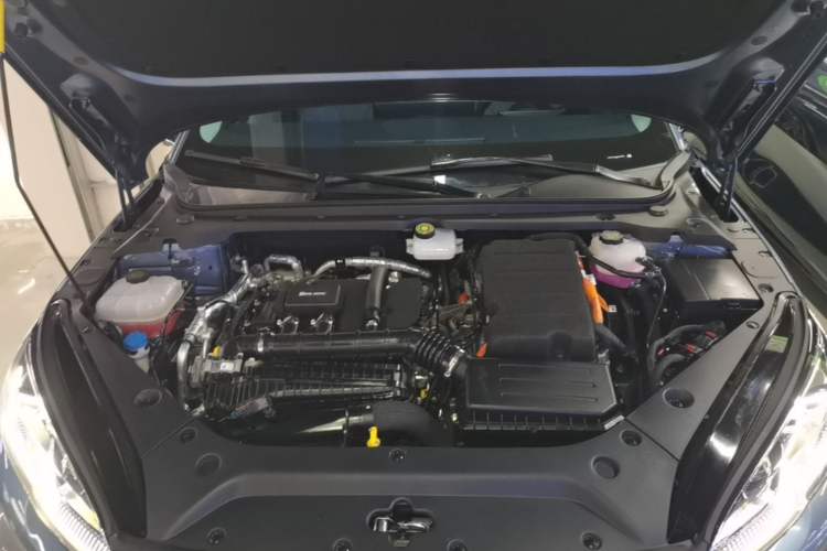 Used BYD Seal 06 DM-i Touring 2025 DM-i Touring High-End Model Engine Bay