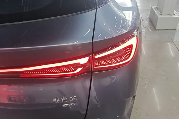 Used BYD Seal 06 DM-i Touring 2025 DM-i Touring High-End Model Exterior 3
