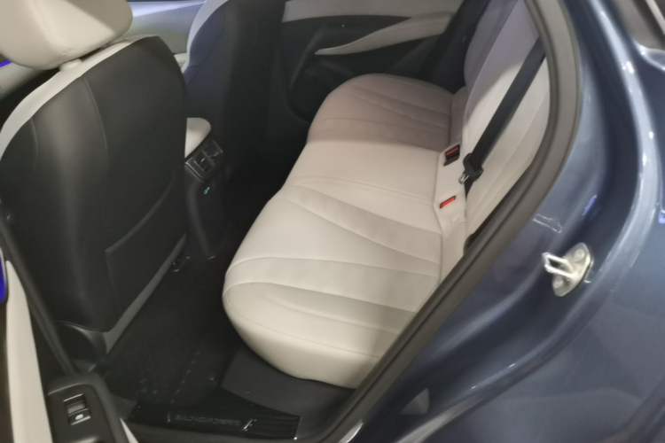 Used BYD Seal 06 DM-i Touring 2025 DM-i Touring High-End Model Left Rear Seat