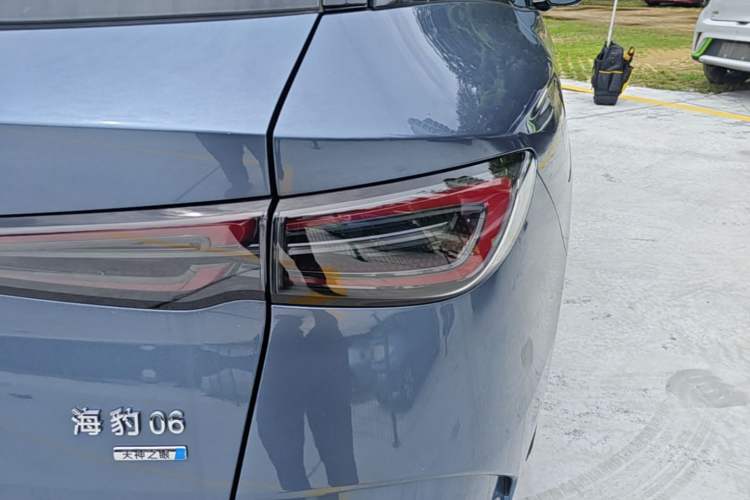 Used BYD Seal 06 DM-i Touring 2025 DM-i Touring High-End Model Right Rear Taillight