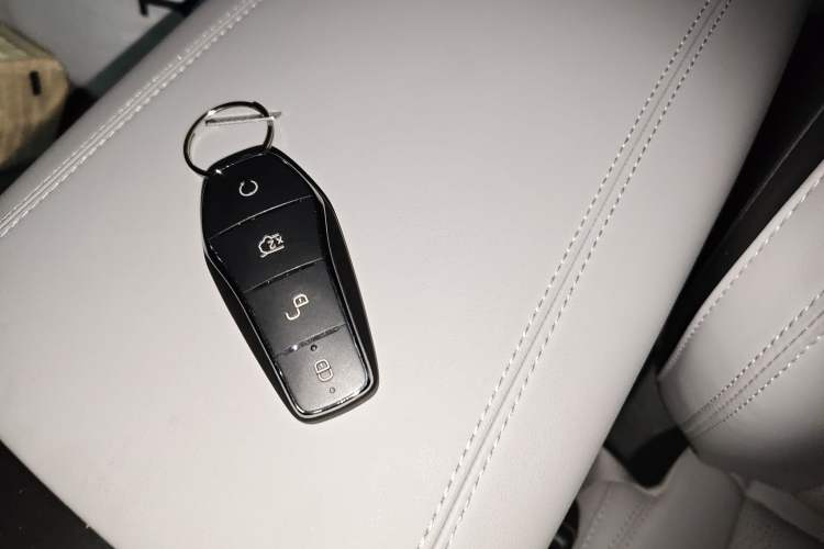 Used BYD Seal 06 DM-i Touring 2025 Model DM-i 150KM Deluxe Vehicle Key