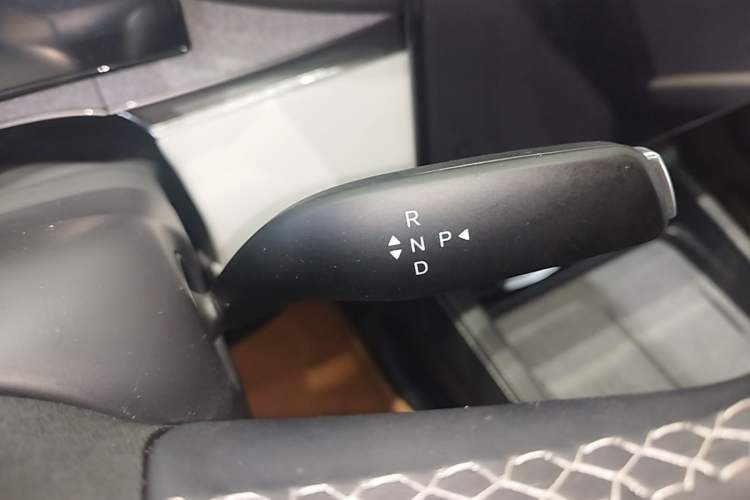Used BYD Seal 06 DM-i Touring 2025 DM-i Touring High-End Model Gear Lever