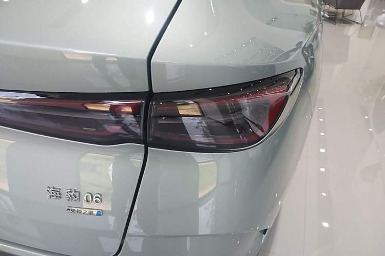 Used BYD Seal 06 DM-i Touring 2025 DM-i Touring High-End Model Right Rear Taillight