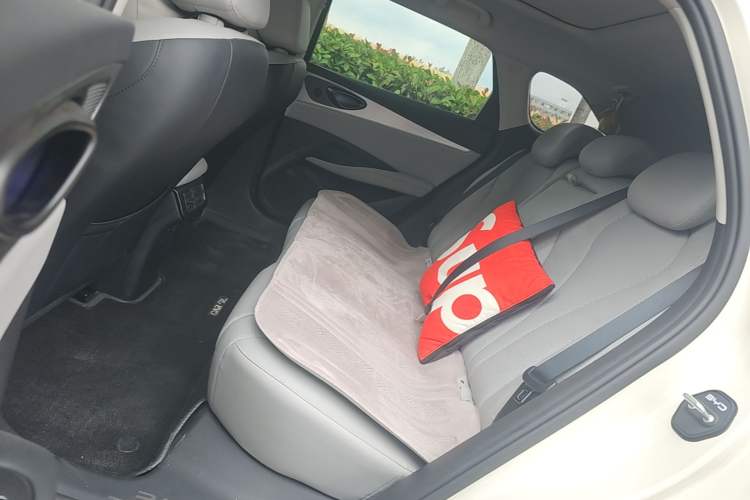 Used BYD Seal 06 DM-i Touring 2025 DM-i Touring High-End Model Left Rear Seat