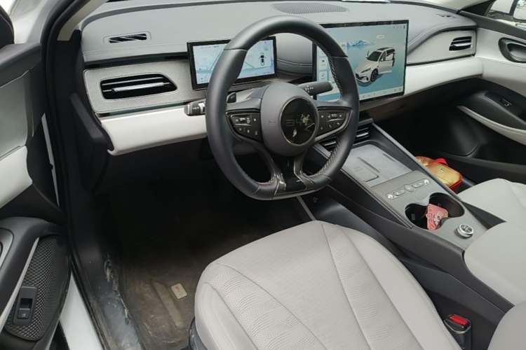Used BYD Seal 06 DM-i Touring 2025 DM-i 80KM Prestigious Edition Center Console