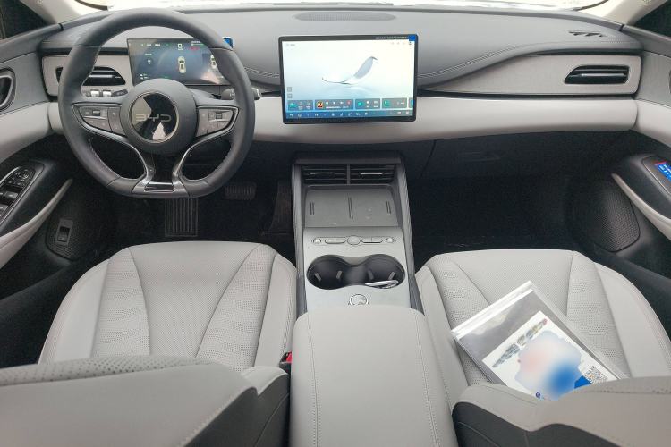 Used BYD Seal 06 DM-i Touring 2025 DM-i 80KM Prestigious Edition Center Console