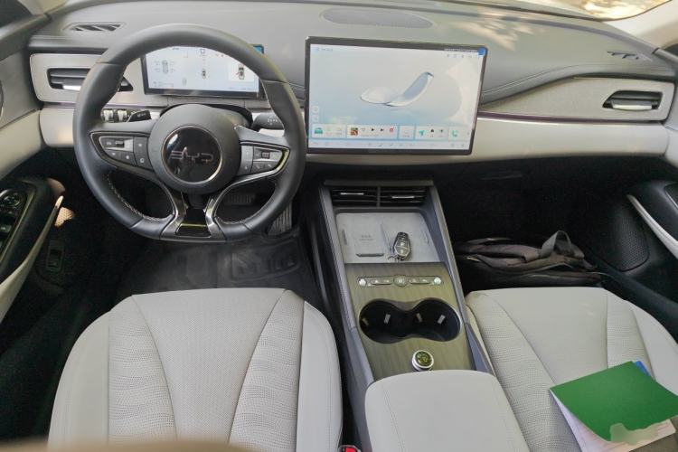 Used BYD Seal 06 DM-i Touring 2025 DM-i Touring High-End Model Center Console