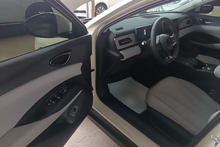 Used BYD Seal 06 DM-i Touring 2025 Model DM-i 150KM Deluxe Driver Seat