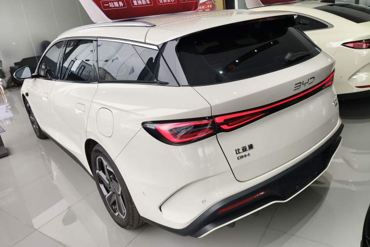 Used BYD Seal 06 DM-i Touring 2025 DM-i Touring High-End Model Exterior 3