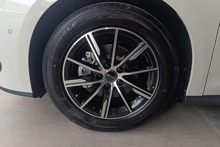 Used BYD Seal 06 DM-i Touring 2025 Model DM-i 150KM Deluxe Exterior 4