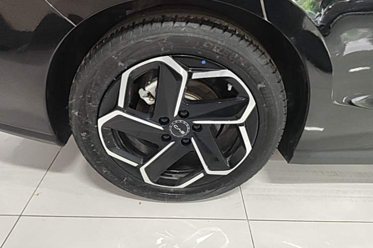 Used BYD Seal 06 DM-i Touring 2025 DM-i Touring High-End Model Exterior 5