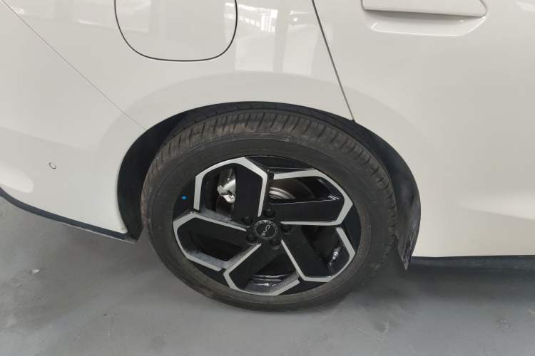 Used BYD Seal 06 DM-i Touring 2025 DM-i Touring High-End Model Exterior 8