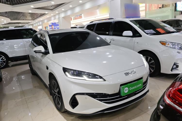 Used BYD Seal 06 DM-i Touring 2025 DM-i 80KM Prestigious Edition Front Right 45 Deg