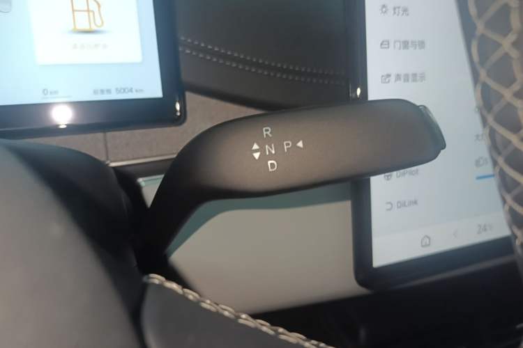 Used BYD Seal 06 DM-i Touring 2025 DM-i Touring High-End Model Gear Lever