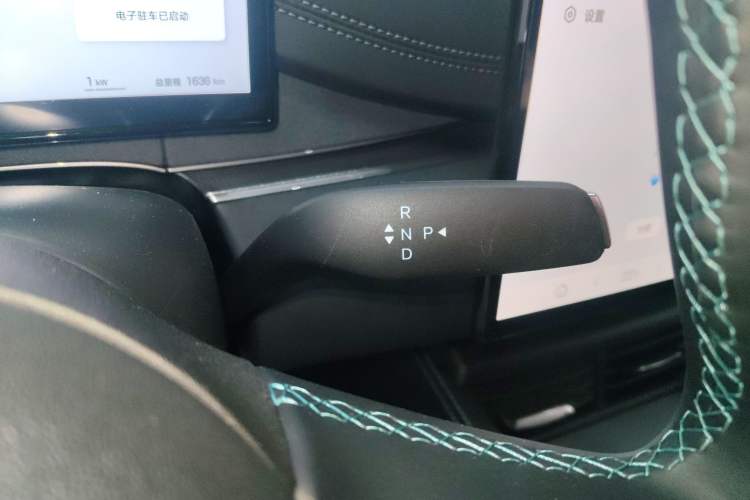Used BYD Seal 06 DM-i Touring 2025 DM-i Touring High-End Model Gear Lever