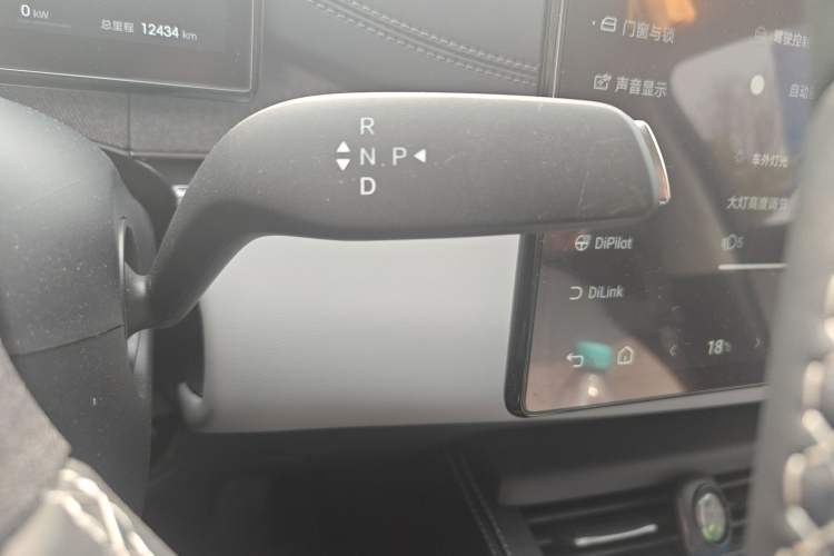 Used BYD Seal 06 DM-i Touring 2025 DM-i Touring High-End Model Gear Lever