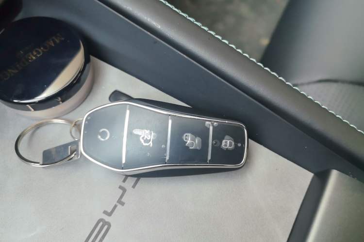 Used BYD Seal 06 DM-i Touring 2025 DM-i 80KM Prestigious Edition Interior 1