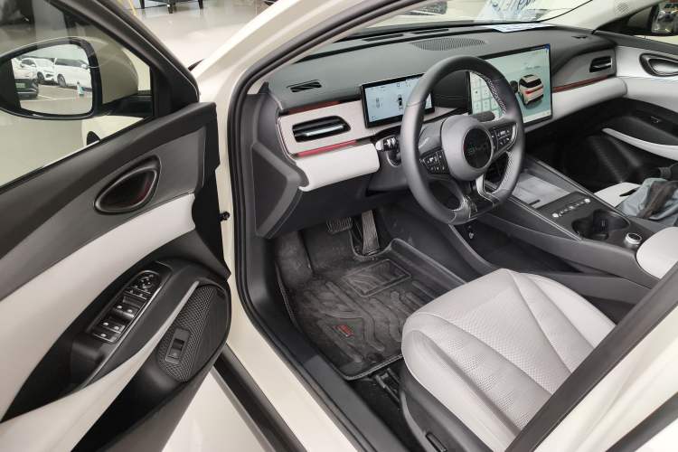 Used BYD Seal 06 DM-i Touring 2025 DM-i Touring High-End Model Interior 3