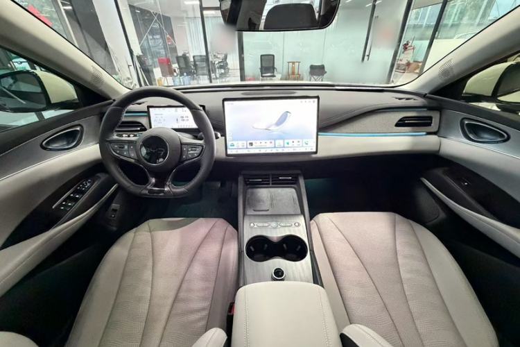 Used BYD Seal 06 DM-i Touring 2025 DM-i Touring High-End Model Interior 4