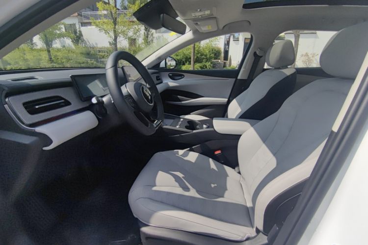 Used BYD Seal 06 DM-i Touring 2025 DM-i Touring High-End Model Interior 5