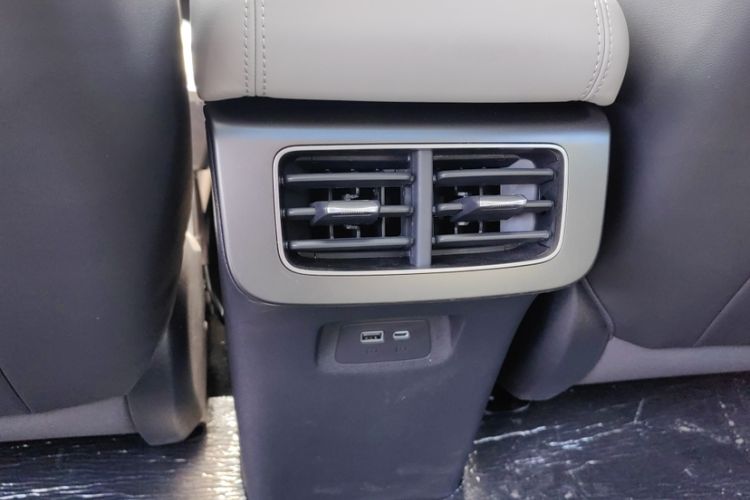 Used BYD Seal 06 DM-i Touring 2025 DM-i Touring High-End Model Interior 8