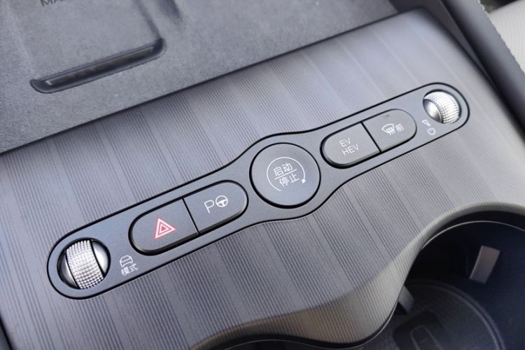Used BYD Seal 06 DM-i Touring 2025 DM-i Touring High-End Model Interior 9